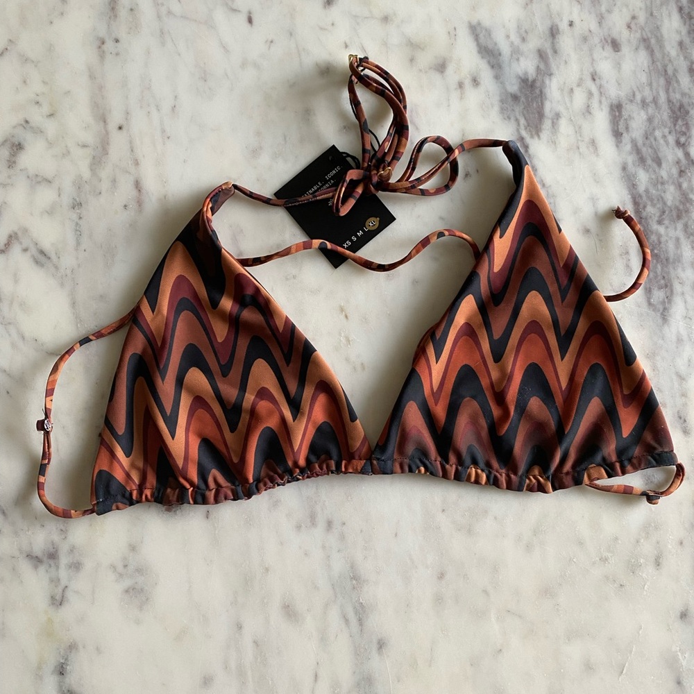 NWT! Skatie Ella Bikini Top!